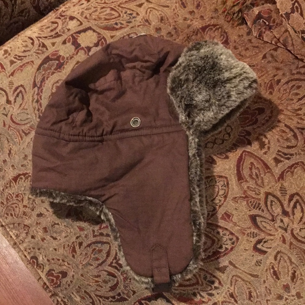 New Aviator winter hat, size M.